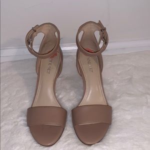 Nine West nude heels